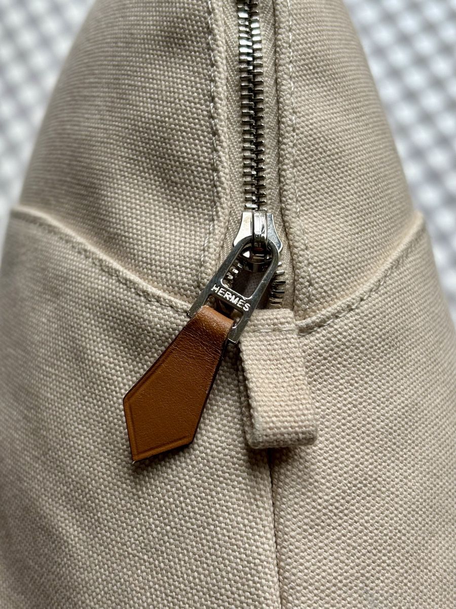 Hermès Custodie per cosmetici: Hermès Trousse Bolide grand modèle – Usato da Genève venduto da edu_62x2 3