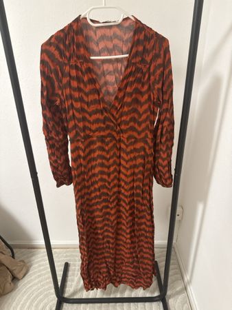 Kleid Wickeloptik orange-braun gemustert Groesse M