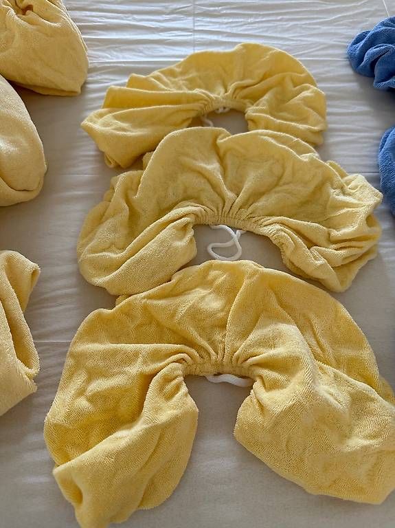 Tessuti: 5 Massageliegebezüge Sets – Usato da Wallisellen venduto da livdeluxe 2