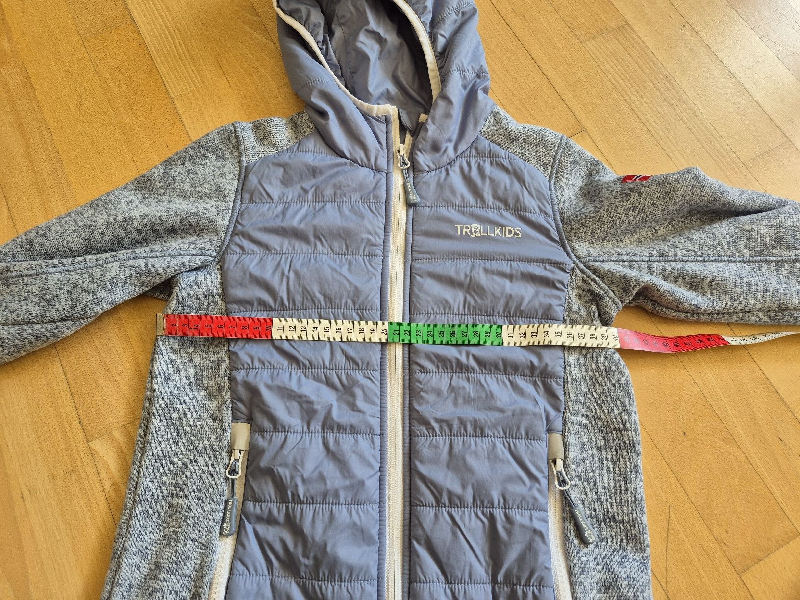 Trollkids Giacche & Cappotti: Trollkids Fleece, Grösse 140 – Usato da Silvaplana venduto da suwiss22 2