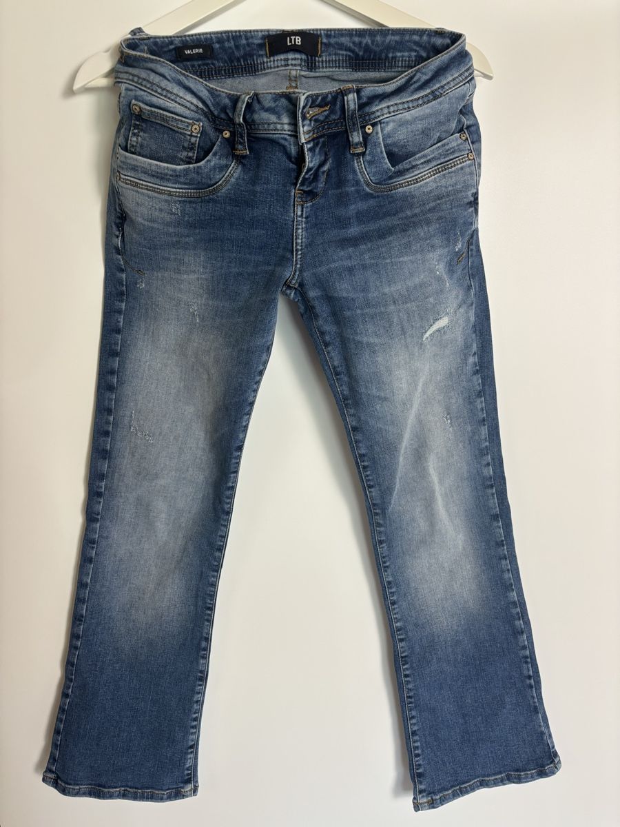 Jeans: low waist bootcut jeans – Usato da Leissigen venduto da lamooniade 1