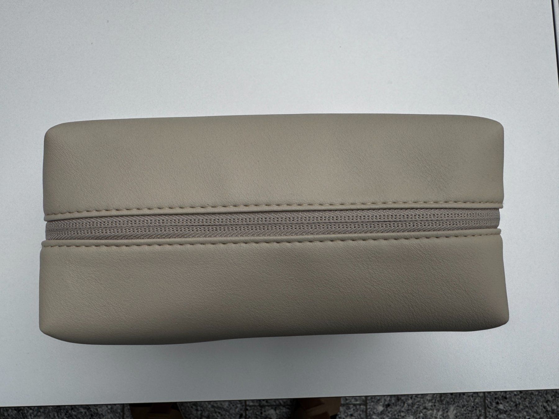 Custodie per cosmetici: SWISS First Class Necessaire Beige, Fabrikneu Ungebraucht – Nuovo e nell'imballaggio originale da Unterengstringen venduto da Tnovus 3