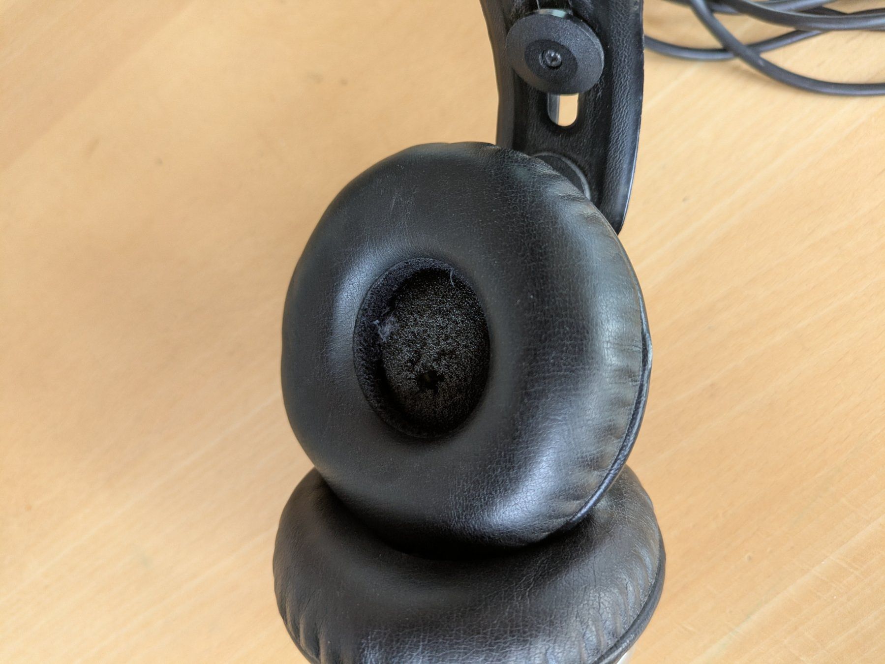 Akg Cuffie: AKG K171 Studio – Usato da Zürich venduto da megas_stephanos 2