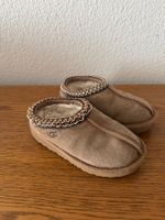 UGG Hausschuhe Kinder braun Grösse 26 guter Zustand