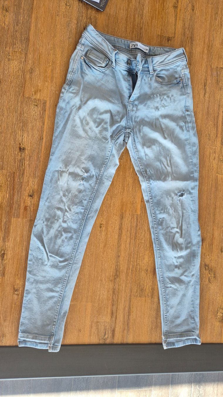 Zara Jeans: Slim Jeans Zara - S - EUR 36 – Gebraucht aus Wallisellen von Camcha
