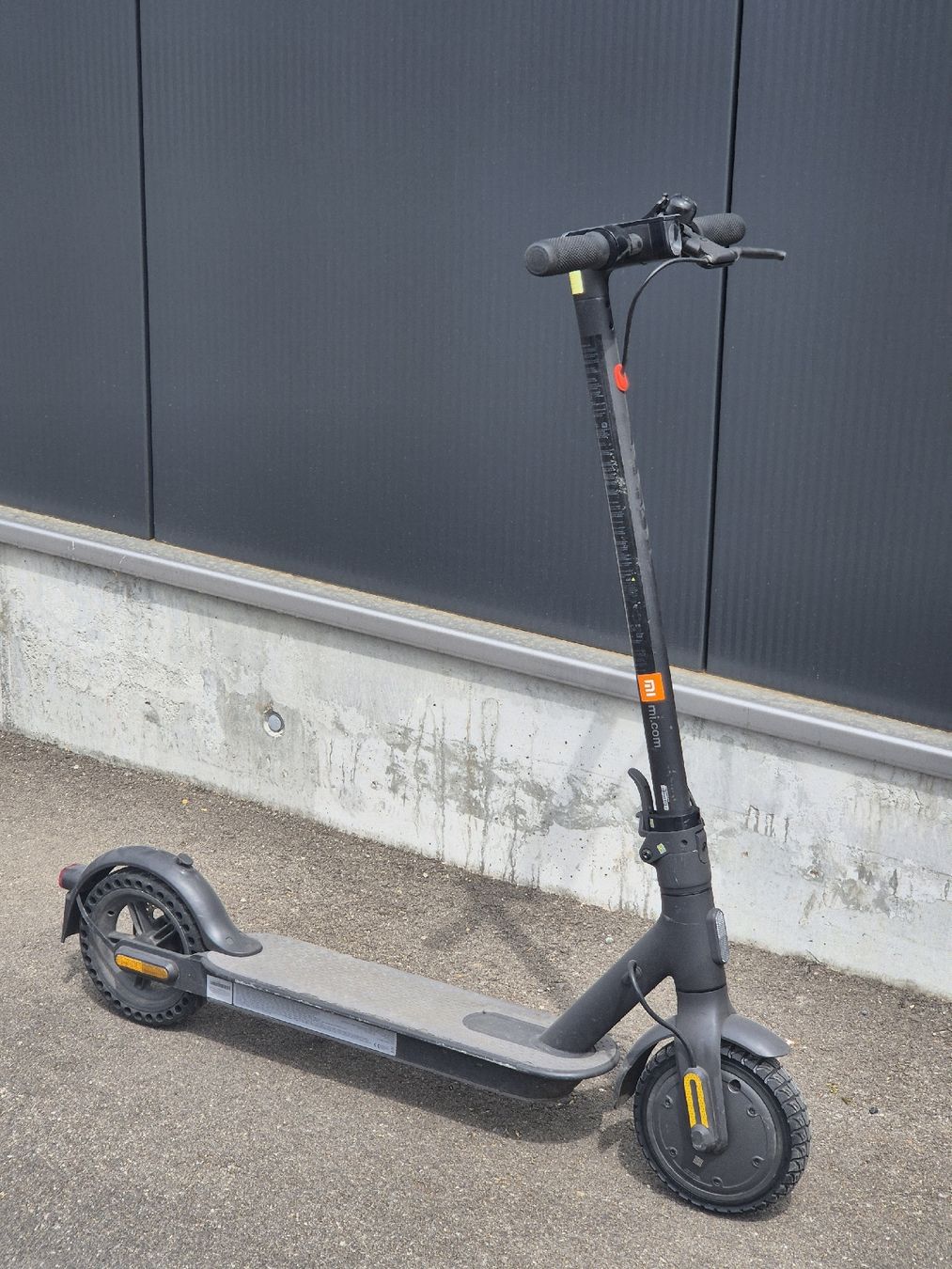 Xiaomi Kickboard: Xiaomi Mi Essential E-Scooter – Usato da Zuchwil venduto da Eheim_Mechanics