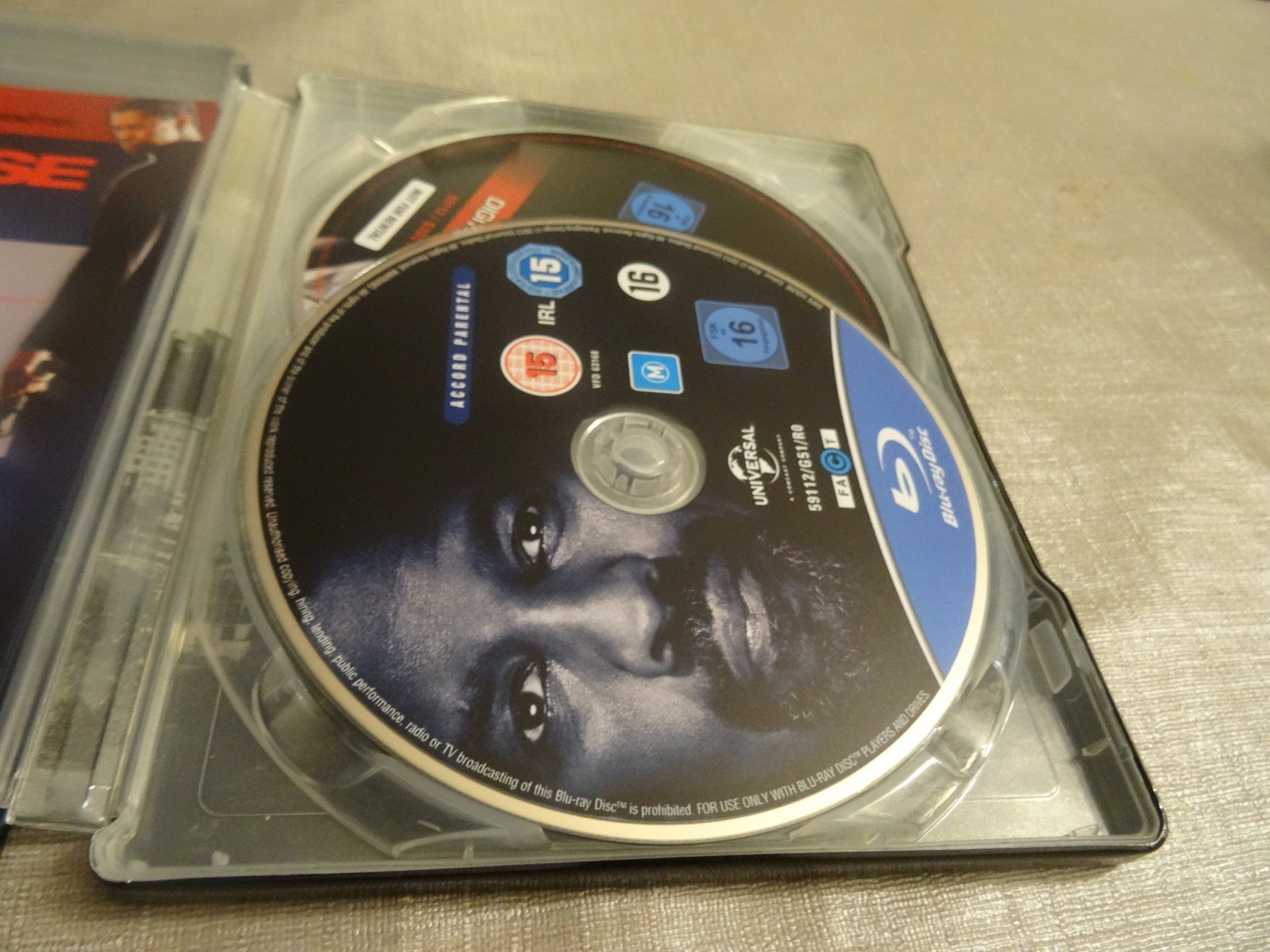 Tutti i DVDs: Safe House Steelbook Blu-ray – Usato da Olten venduto da Disc-Verkauf 1