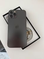Apple iPhone 12 Pro, 256GB, Graphit + 7 Hüllen