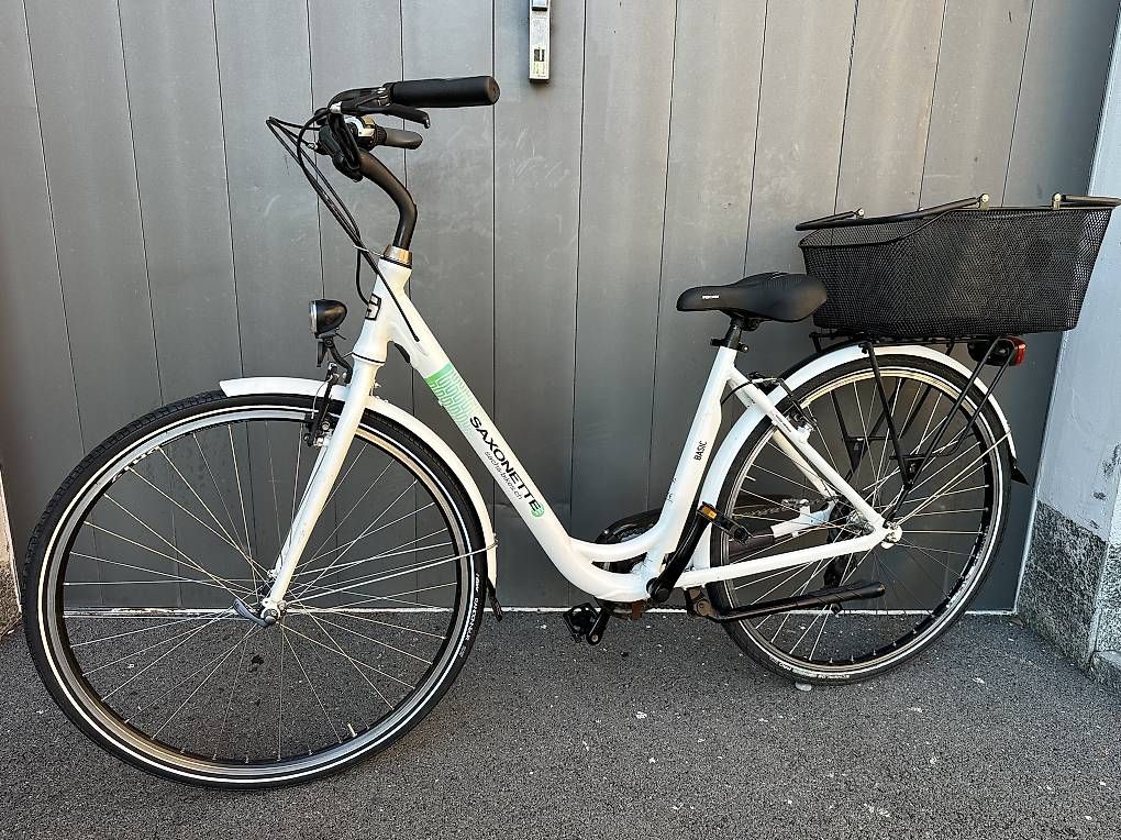 Biciclette: Bicicletta da donna Saxonette 28 bianca  – Usato da Quartino venduto da DiloUsato 1