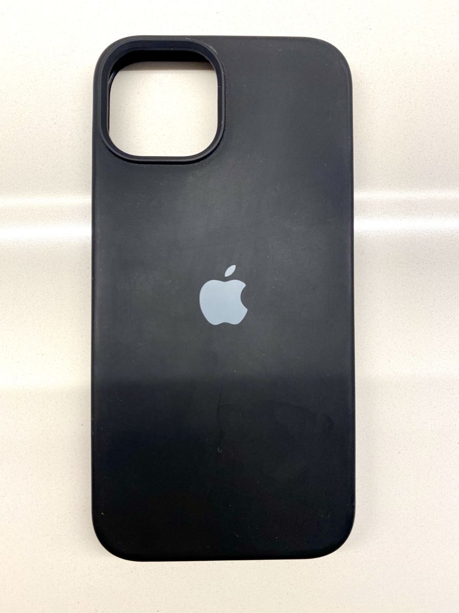 Cover & Protezioni schermo: iPhone 14 Silicon Case schwarz – Usato da Basel venduto da phidelitas
