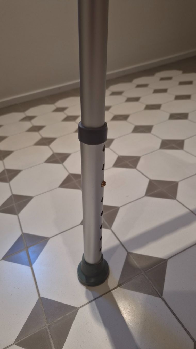 Sgabelli: Duschhocker weiss – Usato da Glattfelden venduto da Lindbergh0 1