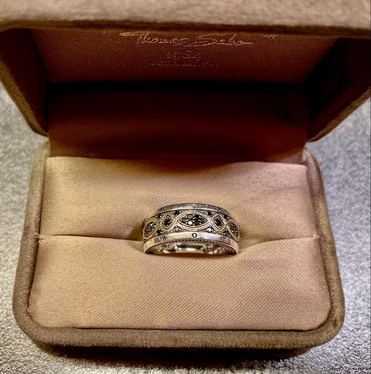 Thomas Sabo Anelli: Bague Thomas Sabo Love Knot or – Nuovo (secondo la descrizione) da Collombey venduto da iah_s5f5 2