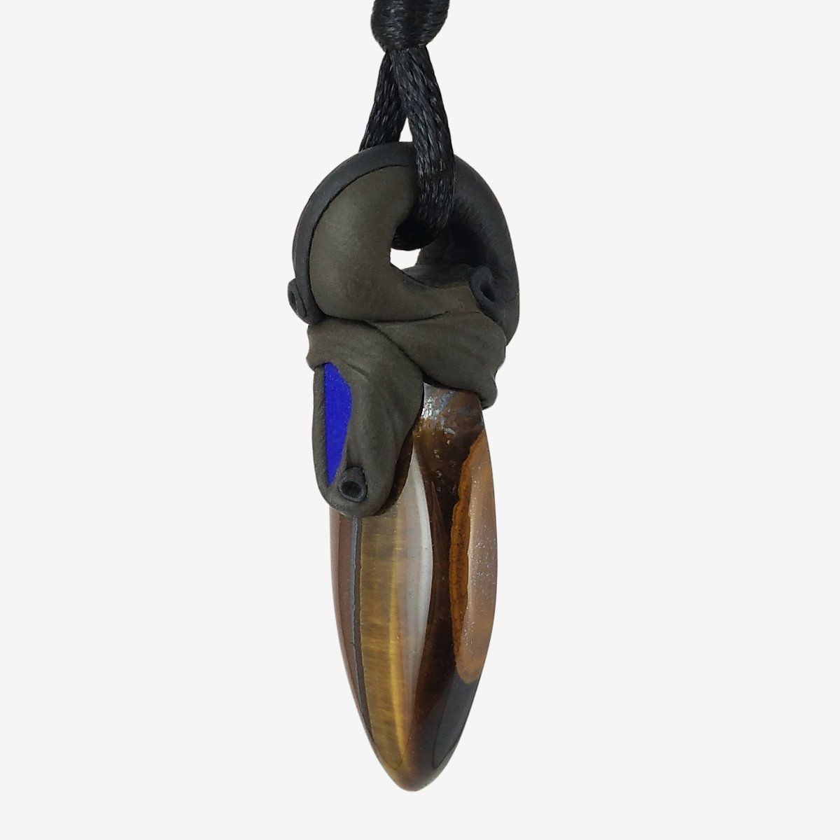 Minerali & Pietre curative: Tigerauge Steinanhänger mit Lapislazuli – Nuovo e nell'imballaggio originale da Meilen venduto da BYRD-Design 1