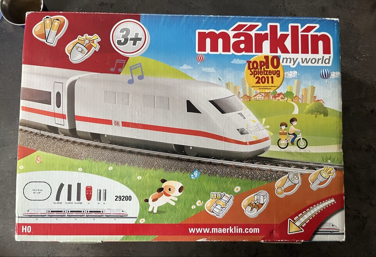 Märklin Modelleisenbahnen: Märklin my world – Gebraucht aus Collombey von miss_darkangel