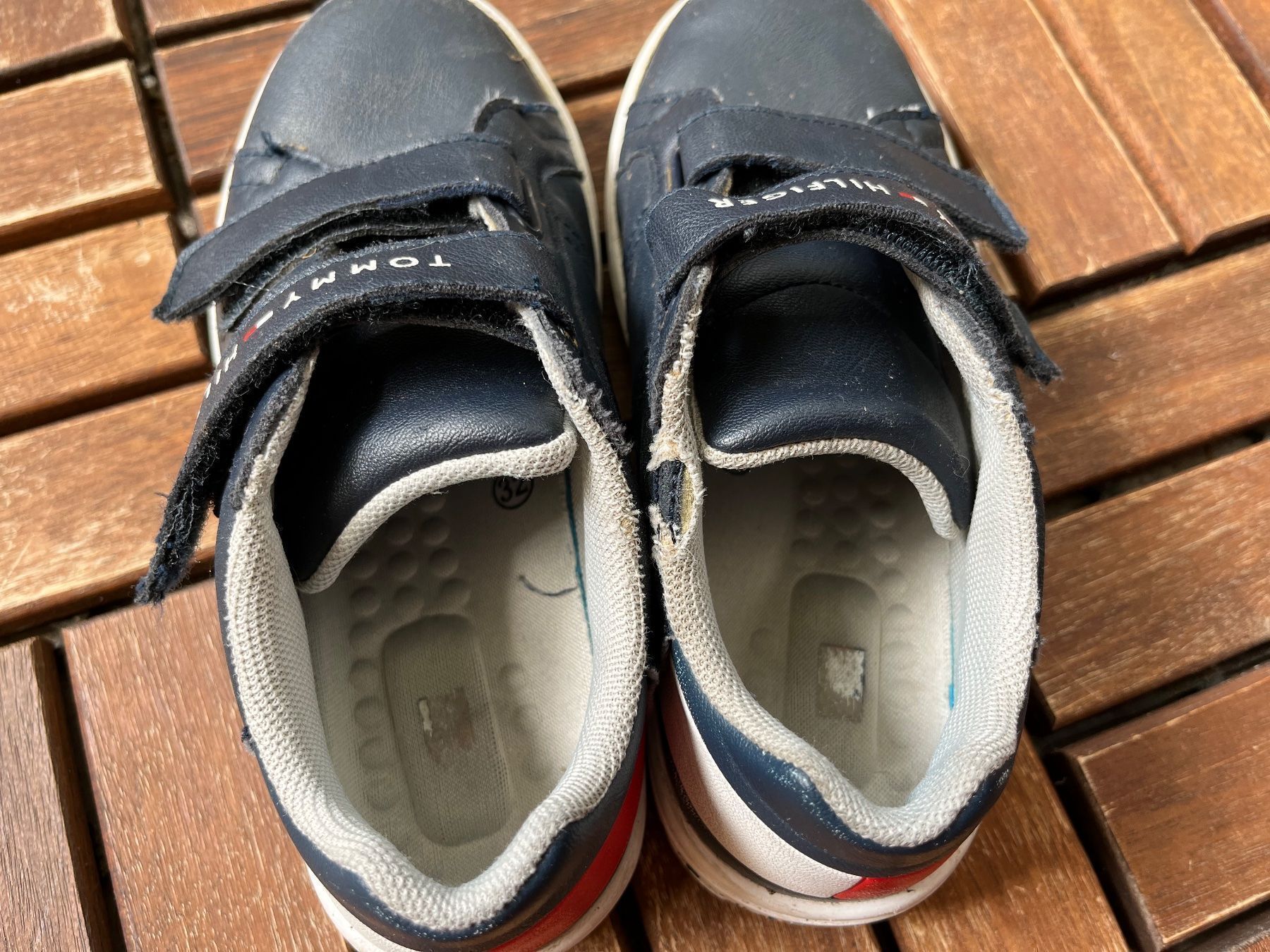 Tommy Hilfiger Scarpe per ragazzi: Tommy Hilfiger Schuhe Gr. 32 – Usato da Jona venduto da Good_luck_ 4