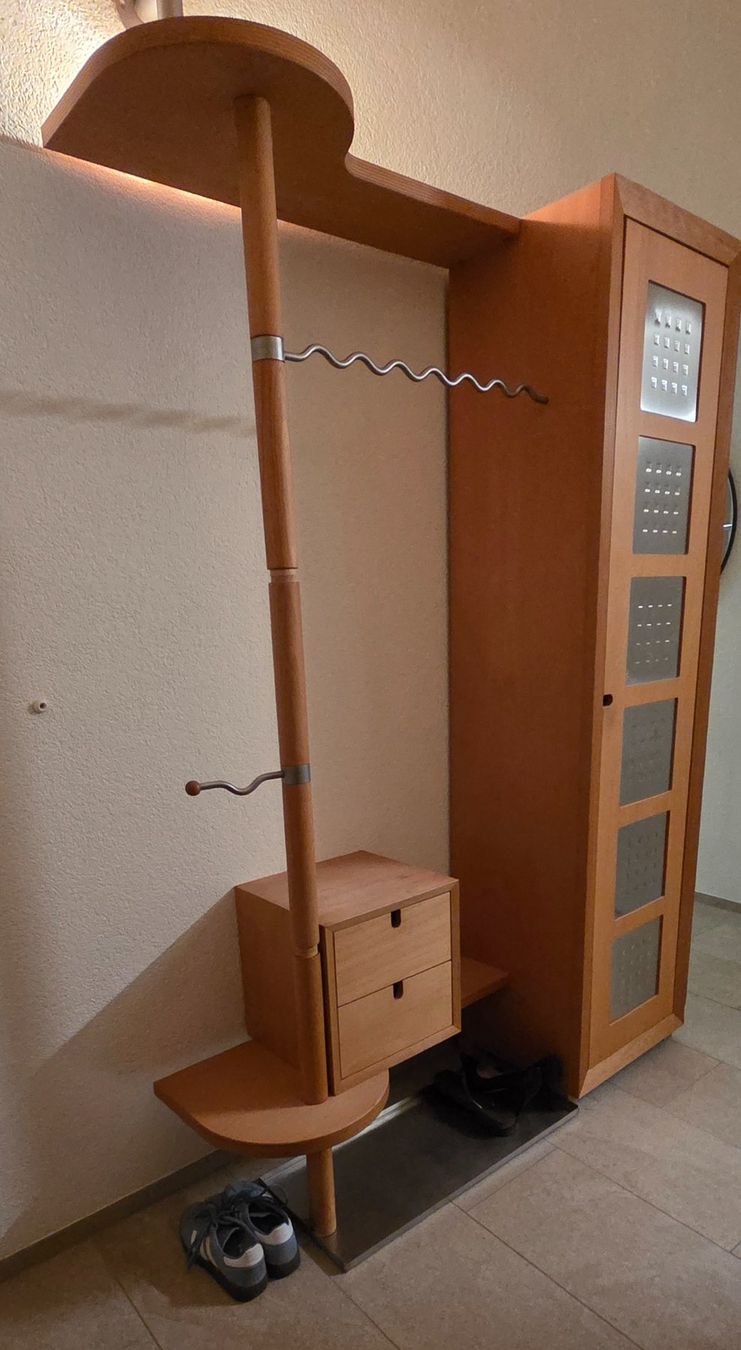 Linth Guardaroba: Garderobe – Usato da St. Gallen venduto da Rene123 3