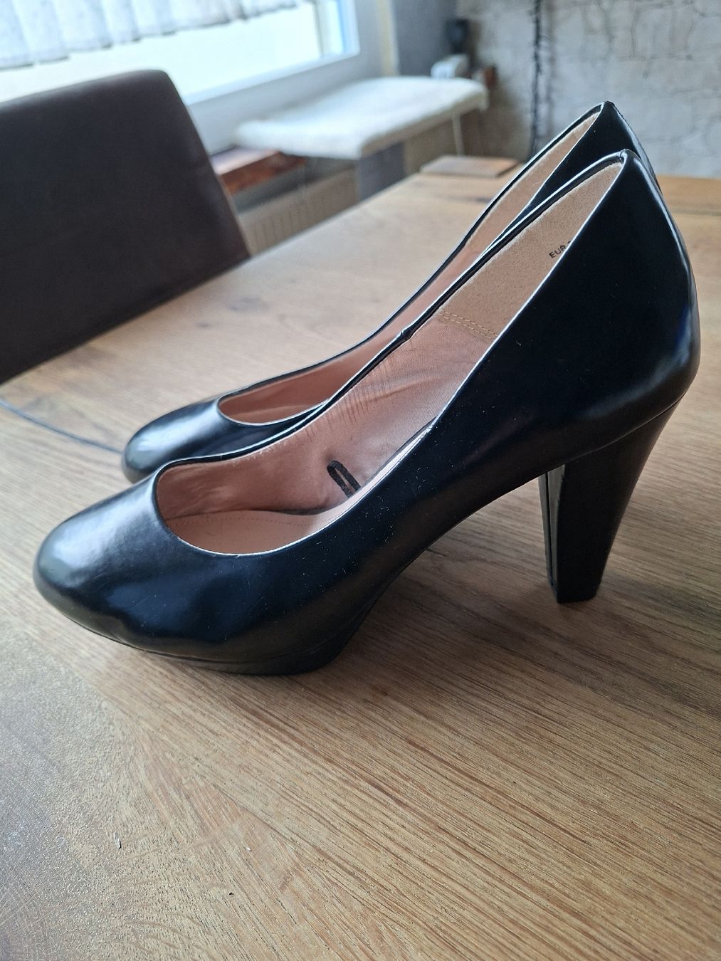 H&M Scarpe da donna: Pumps Gr39 Schwarz von H&M Gr.39 – Usato da Mümliswil venduto da rum_92jt 1