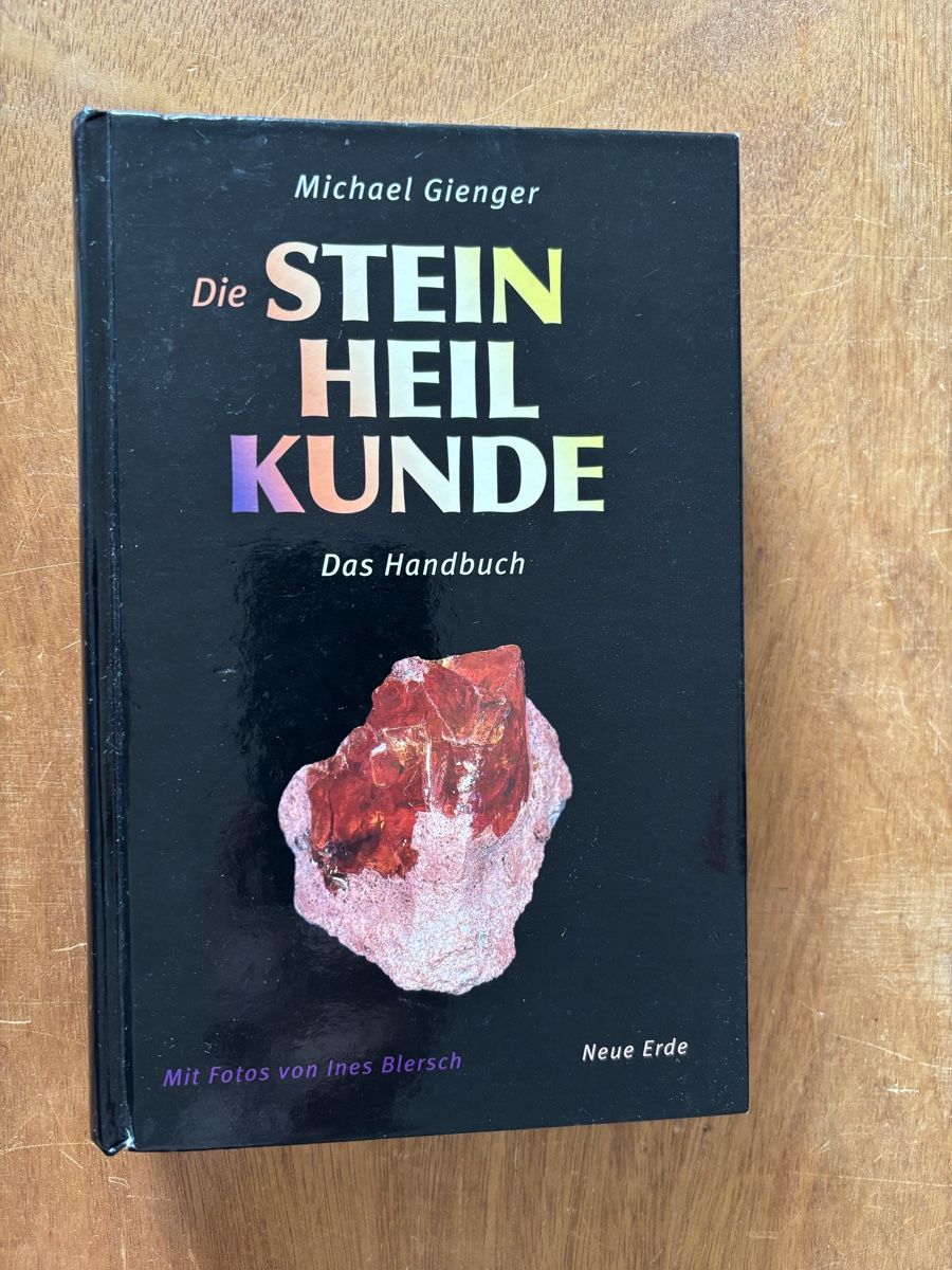 Bücher: Steinheilkunde: Das Handbuch, Michael Gienger – Gebraucht aus Zürich von WWehrle