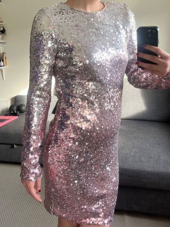 Glitzerkleid pink-silber Grösse M-L mit offenem Rücken