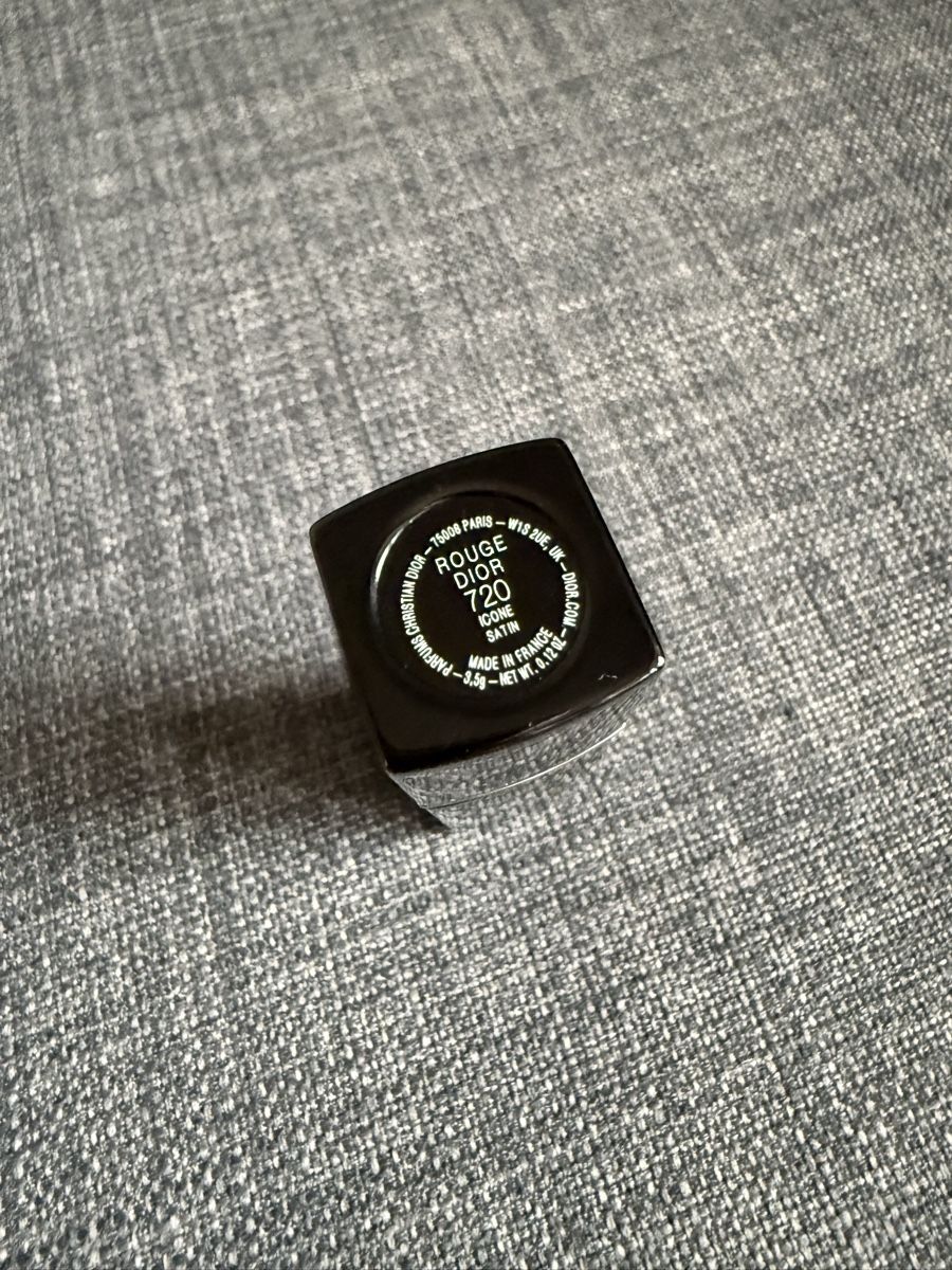 Dior Maquillage: Rouge Dior 720 Icone Satin  – D'occasion à Luzern par sas_r89l 1
