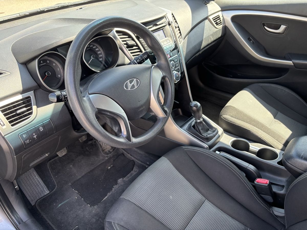Hyundai Autos: Hyundai i30 1.4 Ab MFK – Gebraucht aus OFTRINGEN von Larosa_Automobile 5