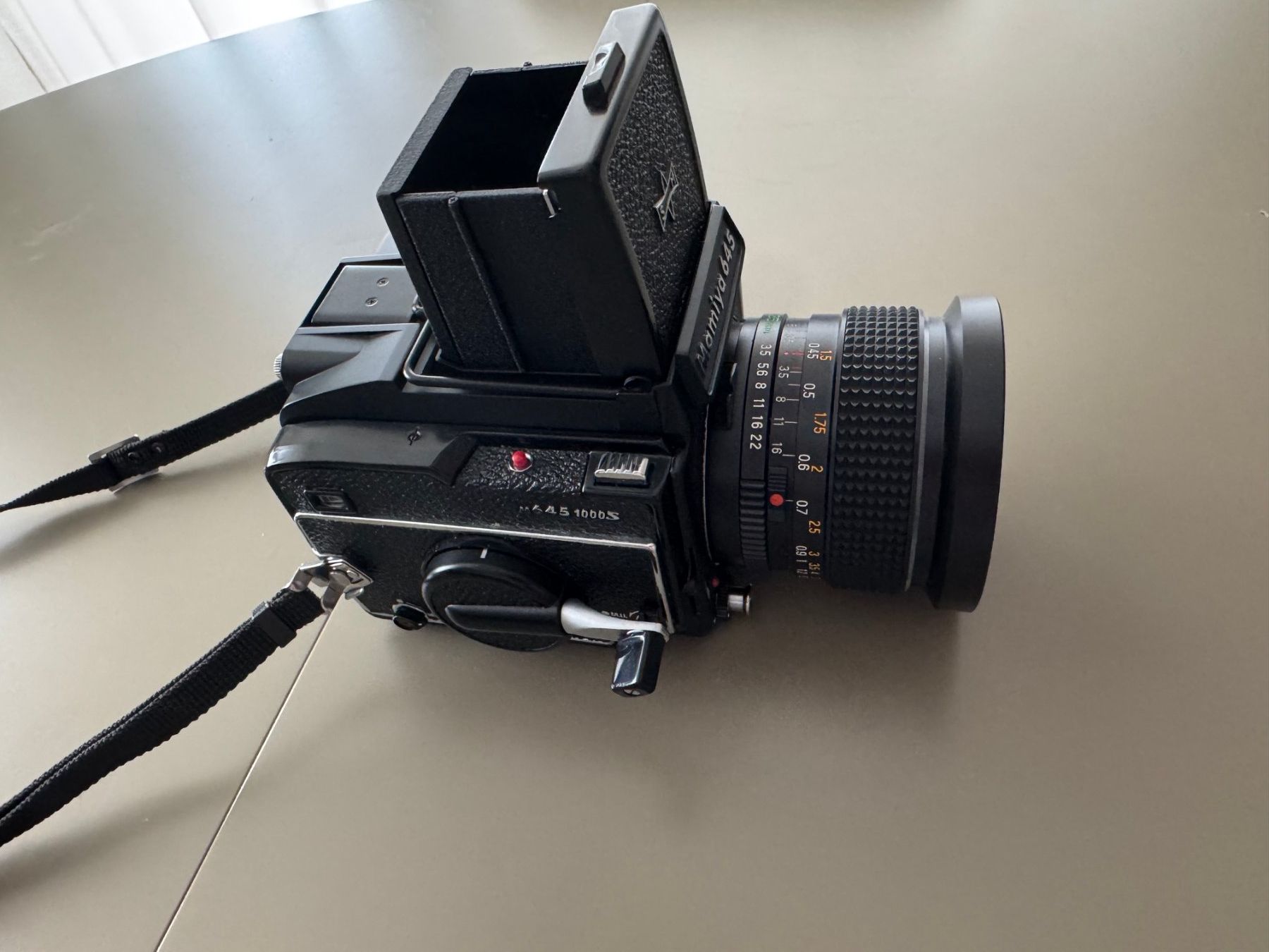 Mamiya Fotocamera: Mamiya M645 1000S Mittelformatkamera mit Zubehör – Usato da Kloten venduto da Gerecapelli 1