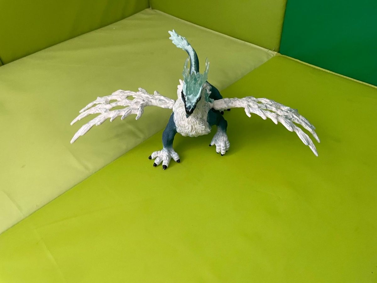 Schleich Figuren: Eldrador Eisdrache – Gebraucht aus Arlesheim von 171087Chips