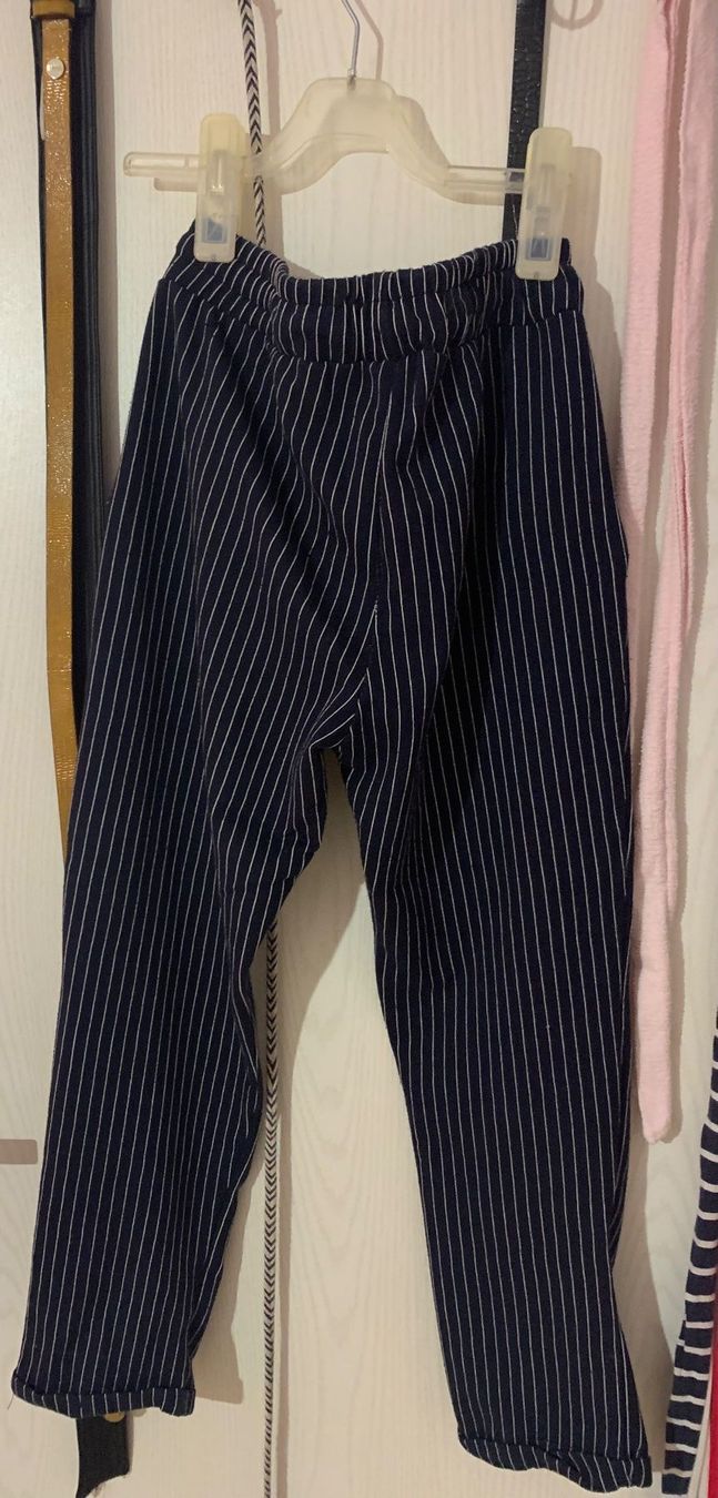 Pantalons: Blau weiss gestreifte Freizeithose Damen – D'occasion à Triengen par nes_l8cj 2