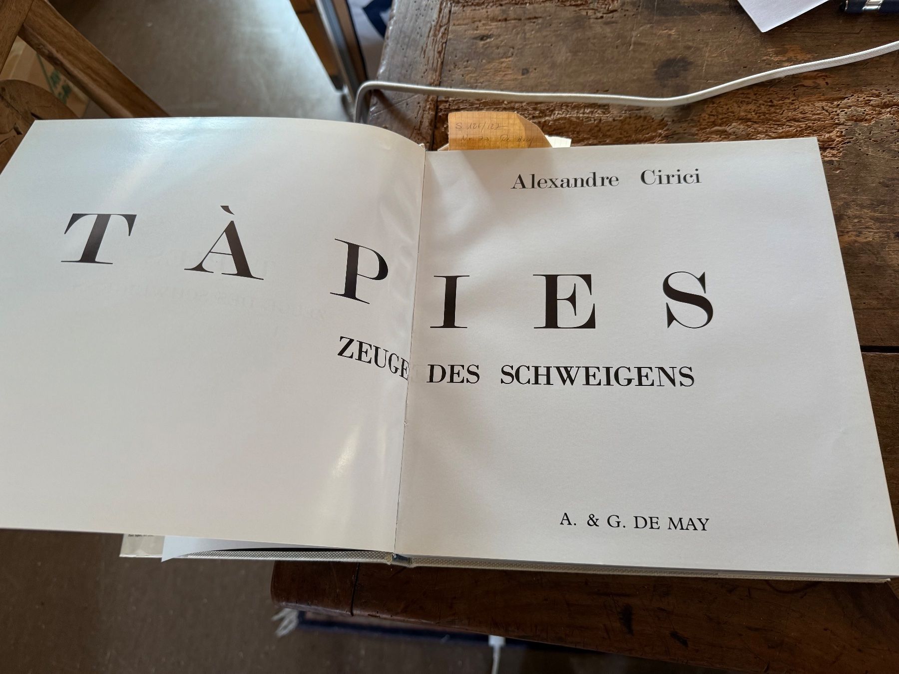 Bücher: TAPIES Zeuge des Schweigens – Gebraucht aus Bern von Jwpm66 1