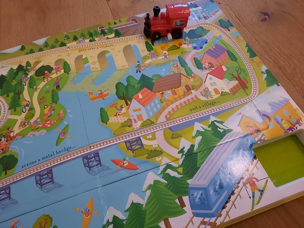 Giocattoli: Wind-up Train - Usborne - Children English Book – Usato da Belp venduto da lol_7fcm 1