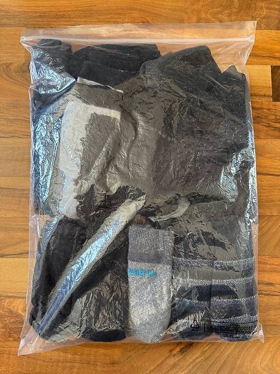 Calze: Socken (dunkel) – Usato da Kreuzlingen venduto da giu_6k2z 3