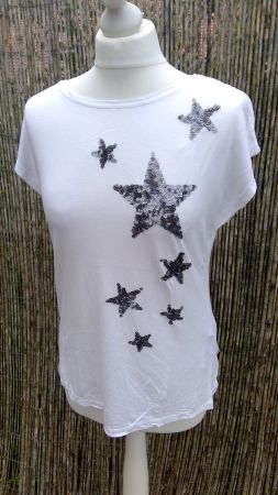 T-shirt blanc ORSAY motifs étoiles en sequins, taille L