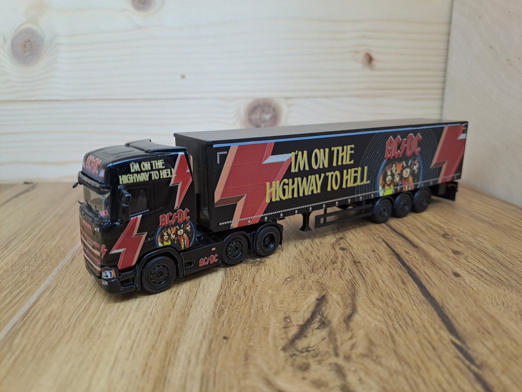 Herpa Modellautos: Scania S SZ AC/DC "Highway to Hell" – Neu (gemäss Beschreibung) aus Reiden von vscp5