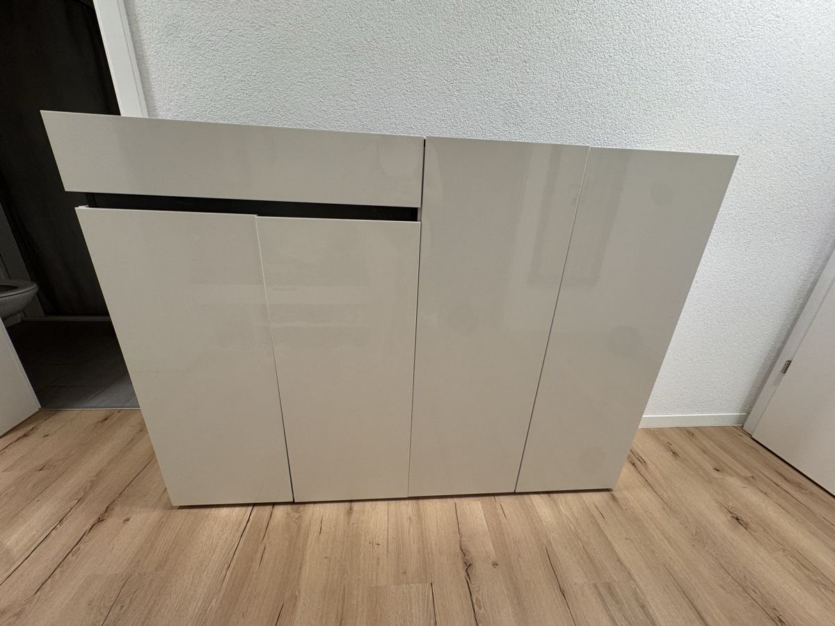Commodes: Schuhmöbel Weiss glänzend mit Schublade – D'occasion à Menziken par Ranma