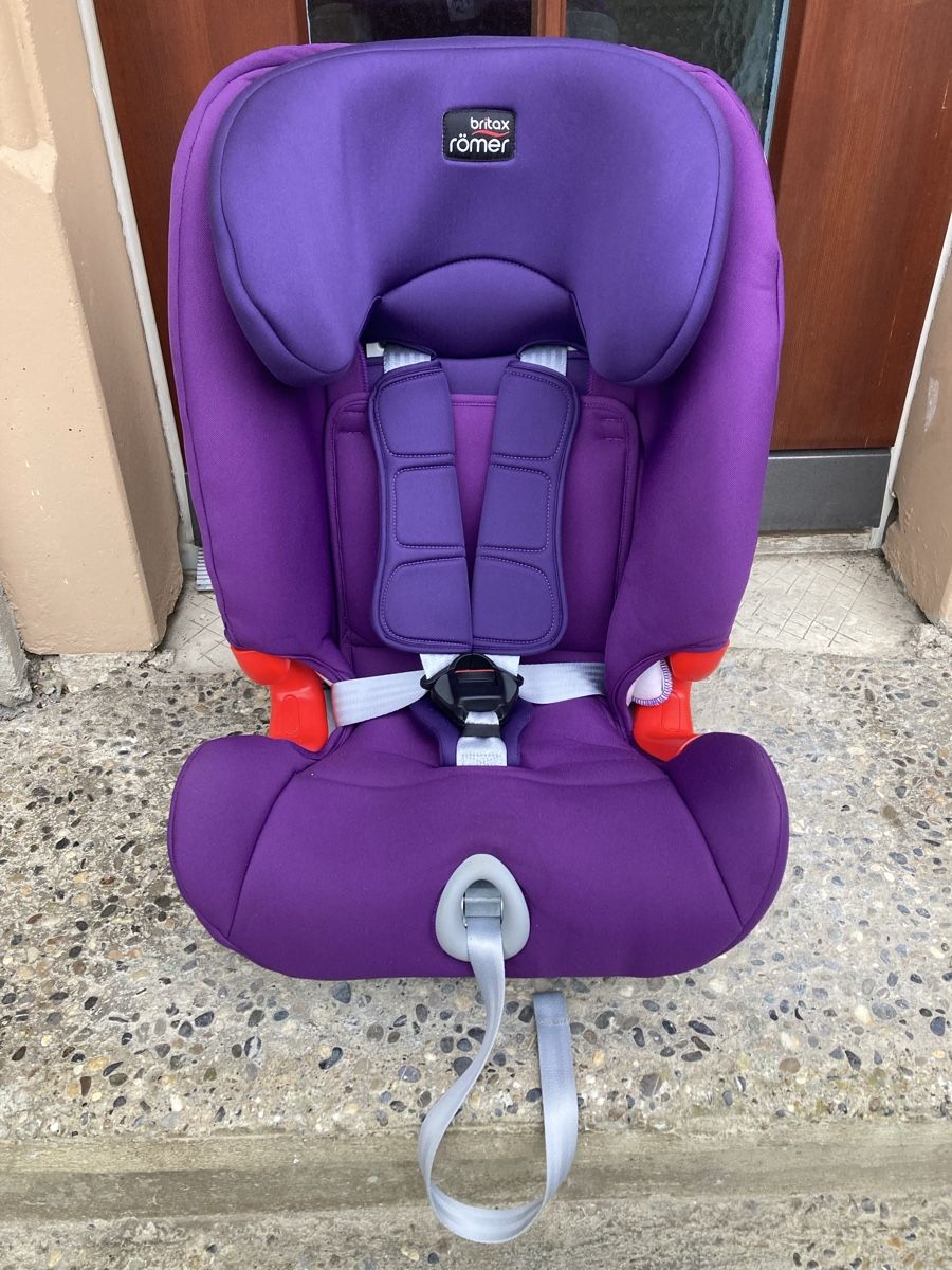 Britax Römer Seggiolini per auto: Kindersitz Advansafix lll sict Britax Römer – Usato da Gretzenbach venduto da apm79