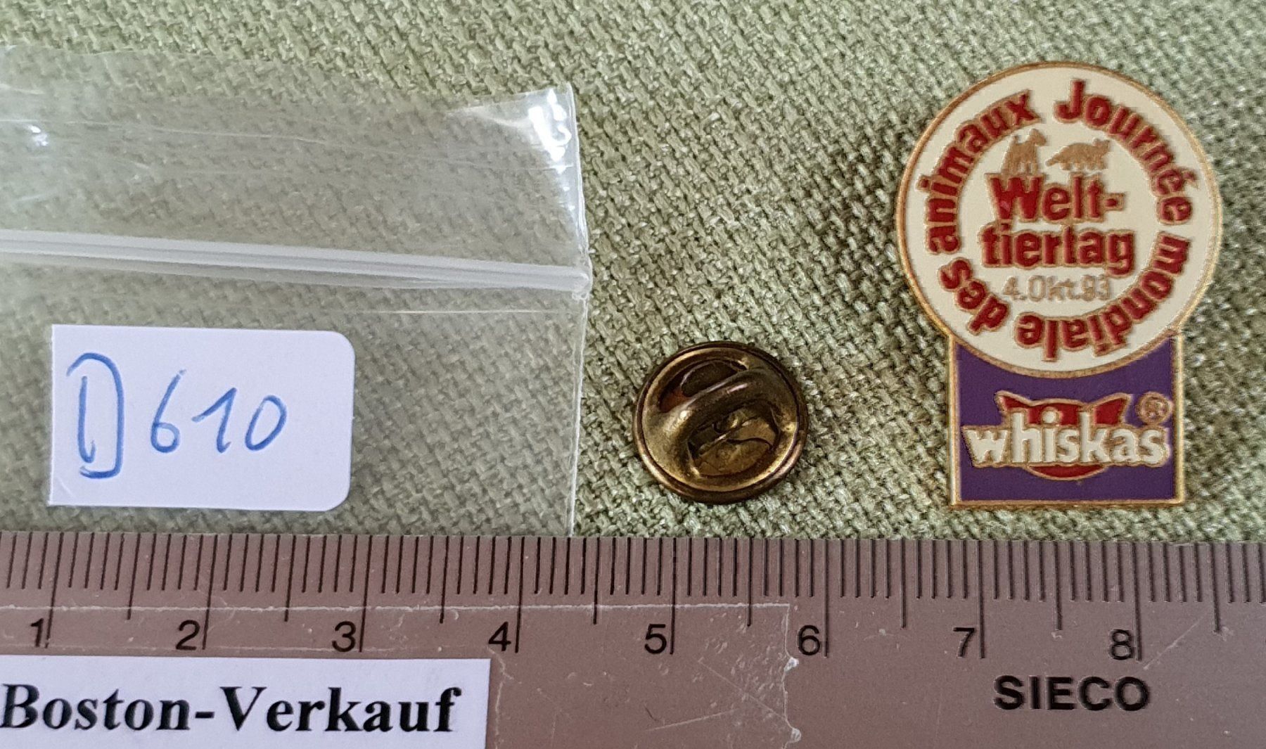 Placchette & Badge: D610 - Pin Whiskas Welttiertag 1993 – Usato da Reinach BL venduto da Boston-Verkauf 2