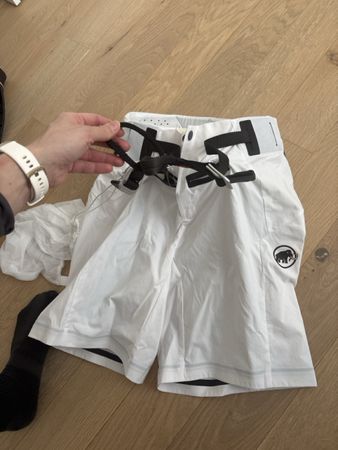Mammut Kletterhose Damen Gr. S – mit integriertem Gurt