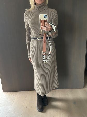 Warmes Strick Rollkragen Kleid, neu und ungetragen
