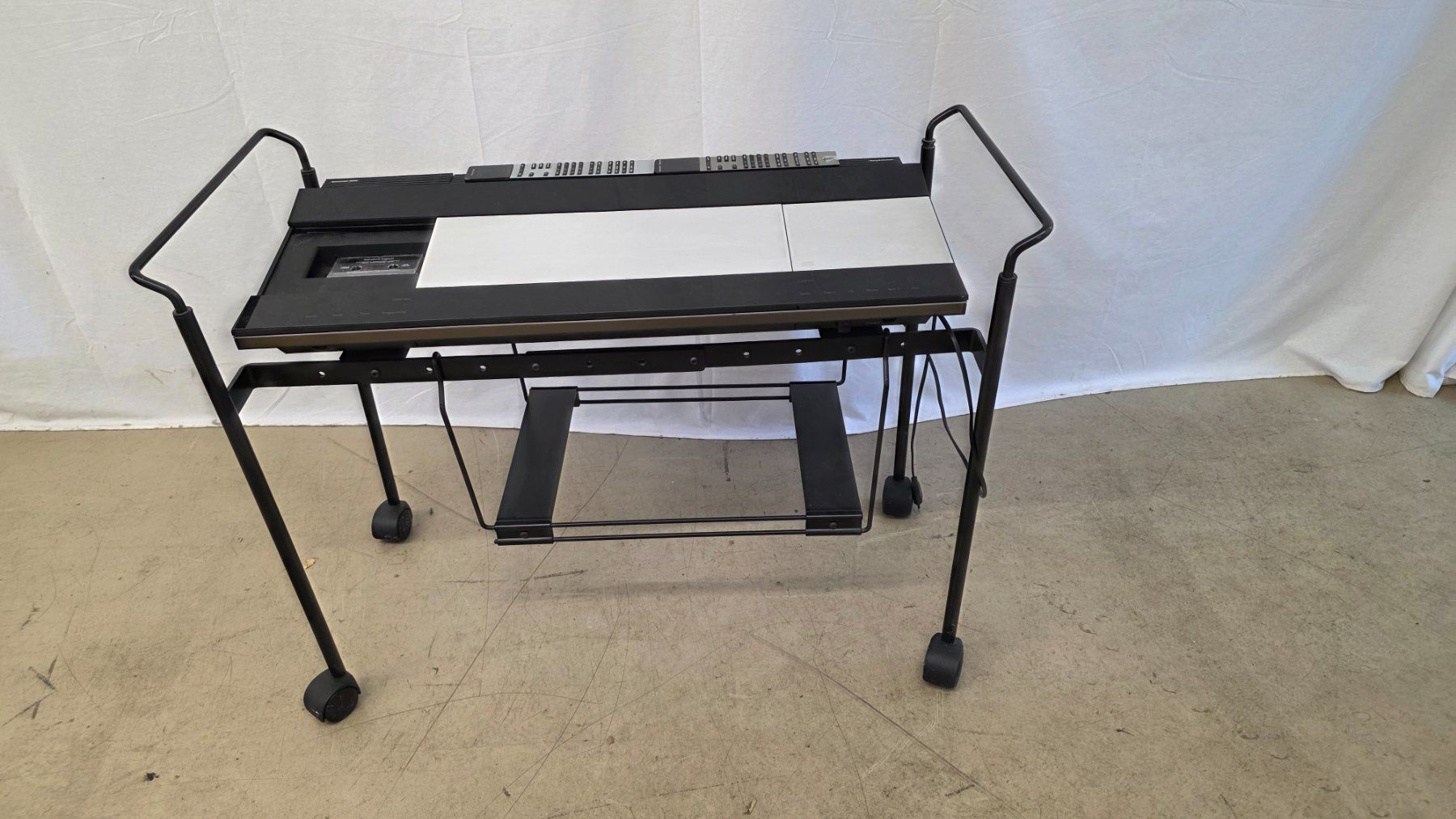 Bang & Olufsen Sistemi audio & multimediali: Beocenter 9000 - defekt - 08/56 – Usato da Au ZH venduto da BrockiAu