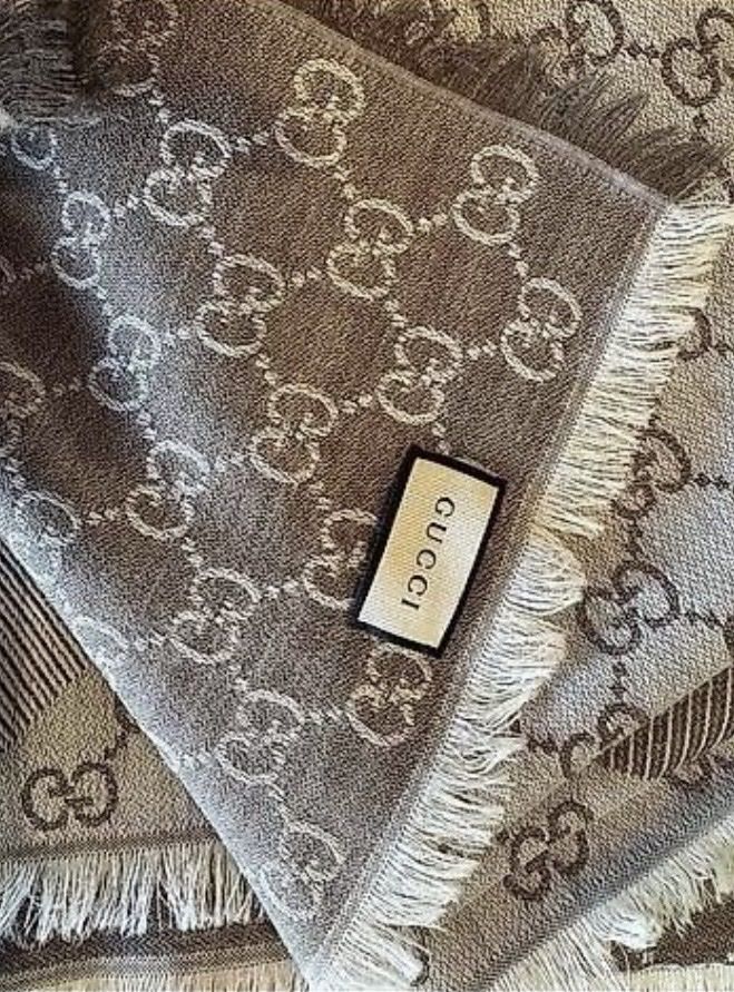 Gucci Foulard & Sciarpe: Gucci Schal braun/beige  – Usato da Bremgarten AG venduto da val_ch 1