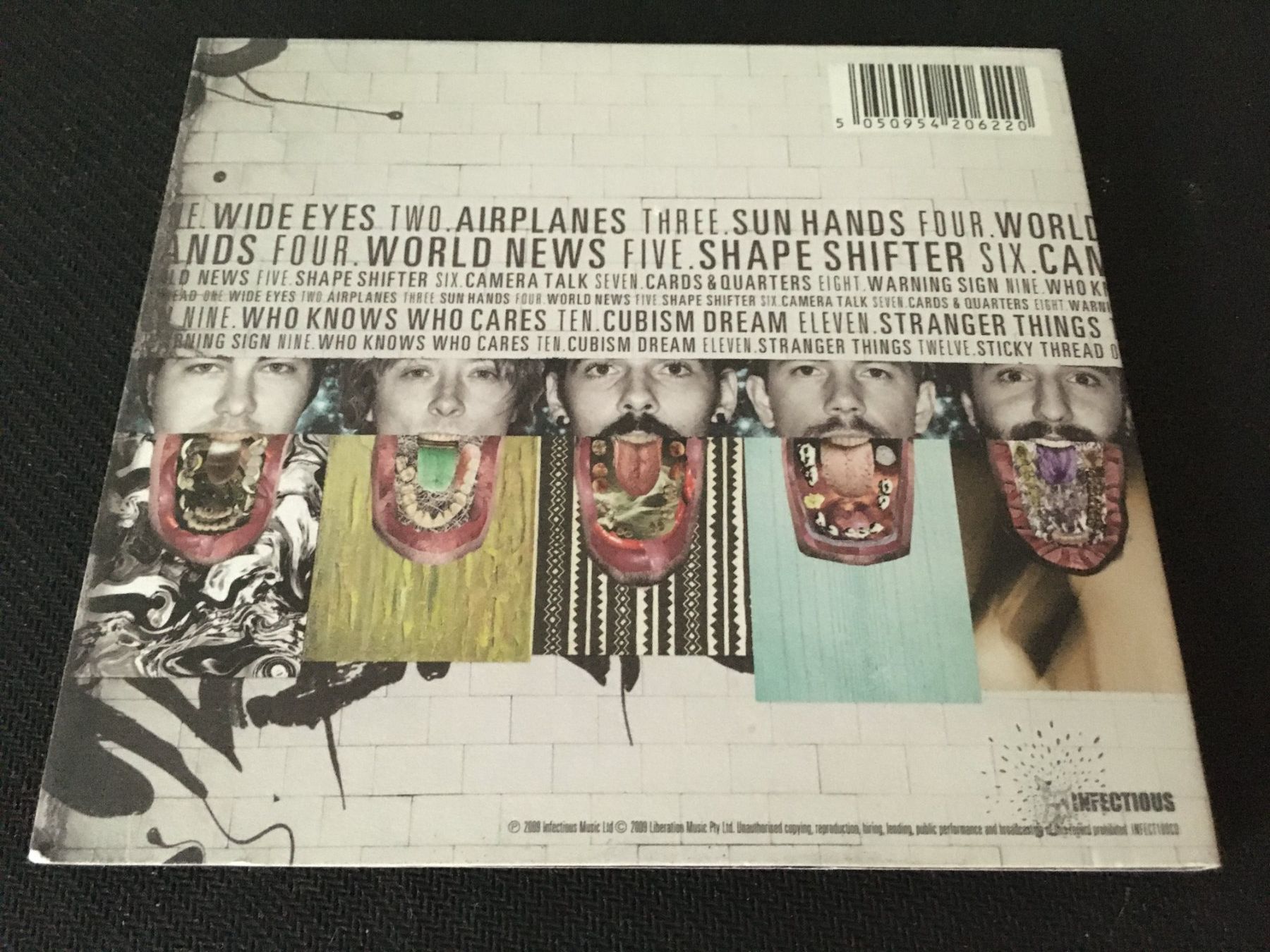 CD: Local Natives - Gorilla Manor -CD- Digipak – Usato da St.Gallen venduto da MedienJoe 2