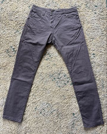 Pantaloni Please