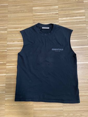 Fear of God Essentials T-shirt, M