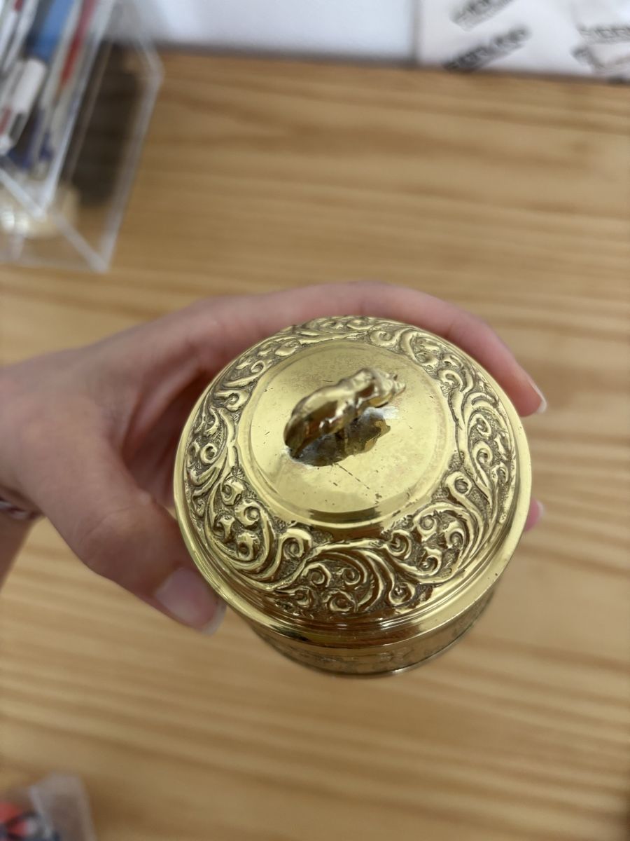 Zuccheriere: Messingdose Teedose mit Elefantendekor Messing goldfarben – Usato da Zürich venduto da nnsn 1