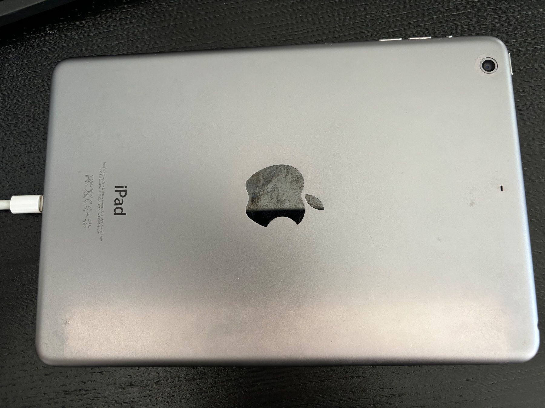 Apple Tablet PC: Apple iPad mini in Silber – Usato da Zürich venduto da inf_kj6t 4