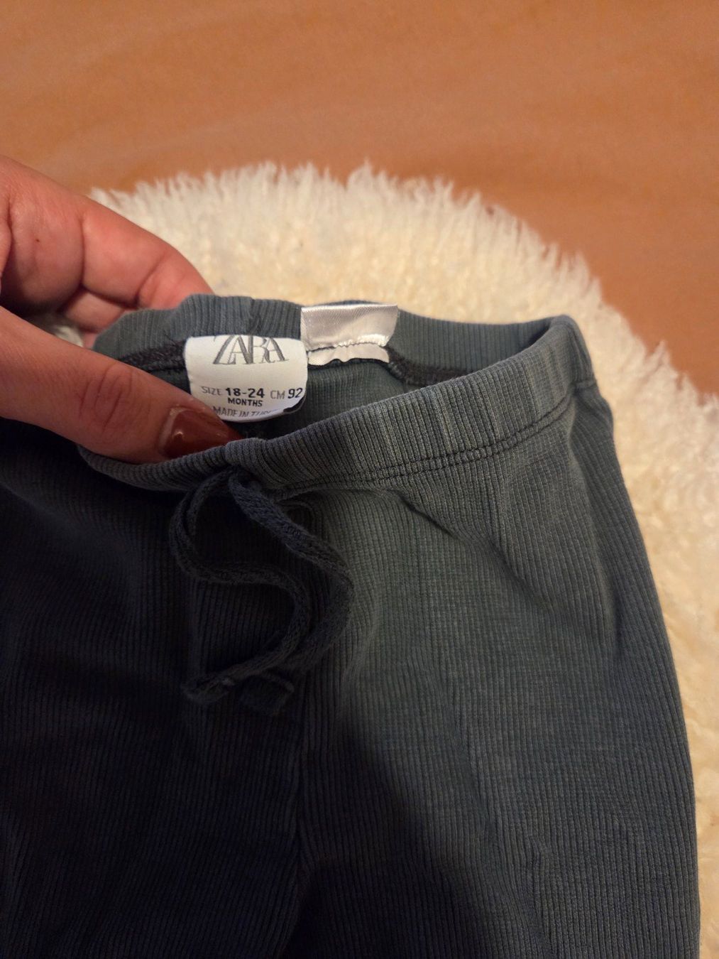 Zara Collant & Leggings: Leggins zara – Usato da Founex venduto da jen_hb65 2