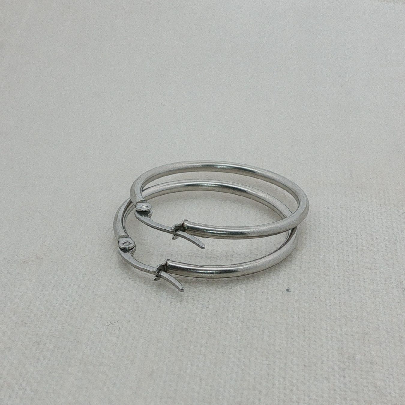 Olga Ribler Orecchini pendenti & Orecchini a lobo: Basic Edelstahl Creolen 30 mm – Nuovo (secondo la descrizione) da Luzern venduto da Schmuckoutlet 3