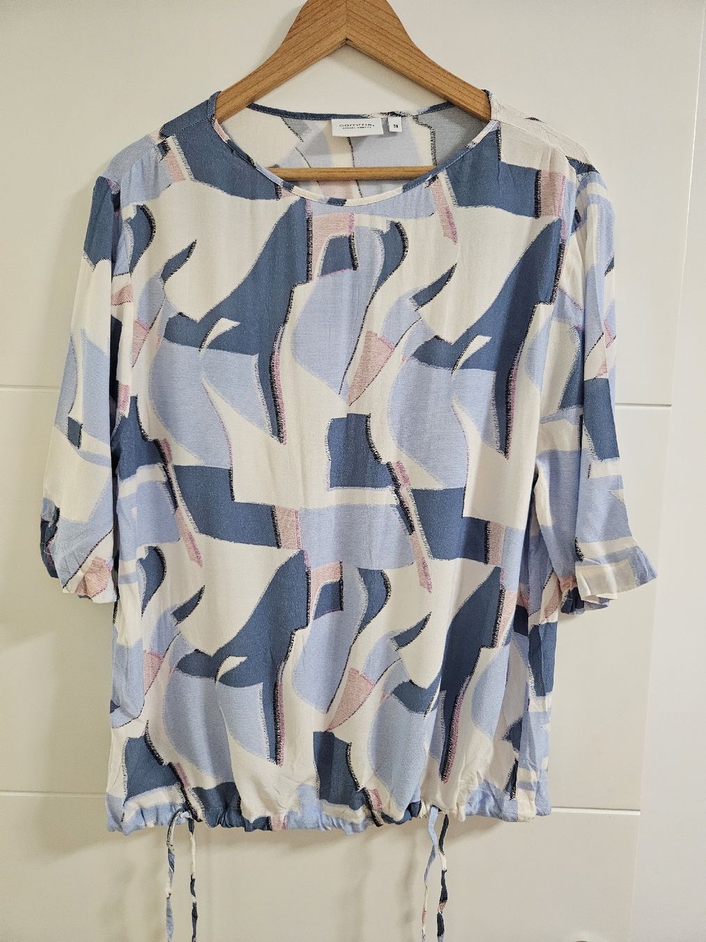 Comma Blusen: Comma' Bluse – Neu (gemäss Beschreibung) aus Hochdorf von Berry005 1