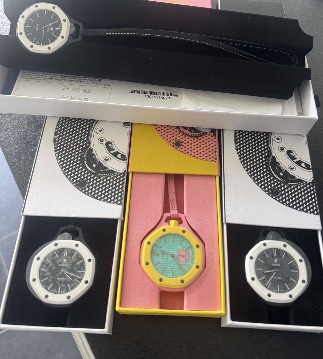 Swatch Uhren: Ap per Swatch royal pop  – Neu und originalverpackt aus Carouge GE von sal_7fyd