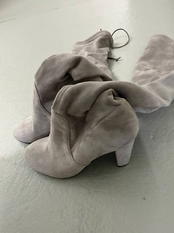 Damenschuhe: Stuart Weitzman Stiefel Gr 37 – Gebraucht aus Wallisellen von MaraG91 3